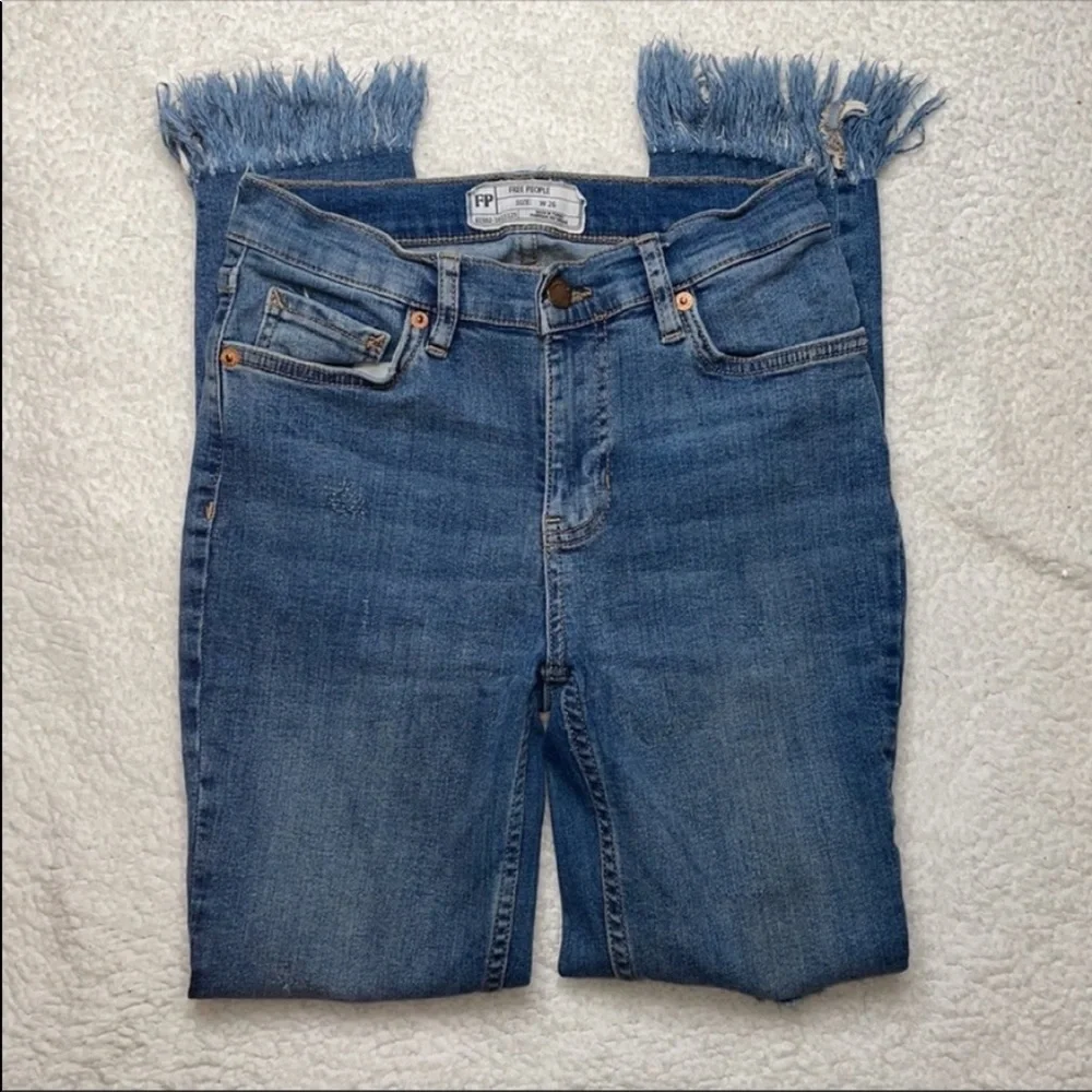 Free People Distressed Long Frayed Hem Skinny Denim Jeans Size 26 Fringe